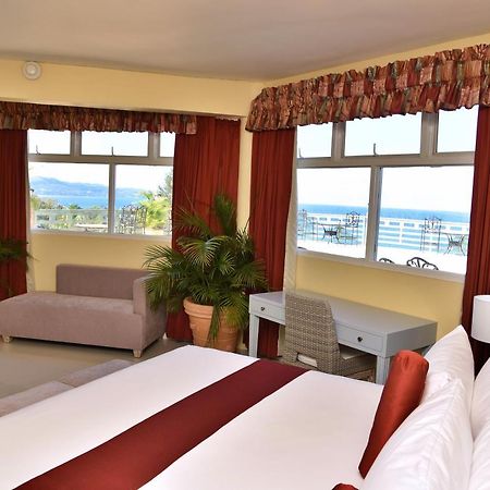 Hotel Grand A View Teluk Montego Bagian luar foto