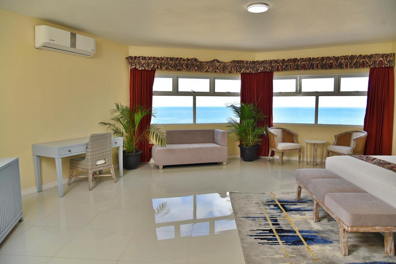 Hotel Grand A View Teluk Montego Bagian luar foto
